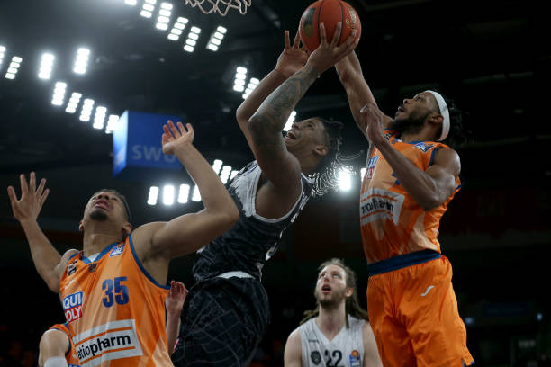 三年前还是 三年前还是