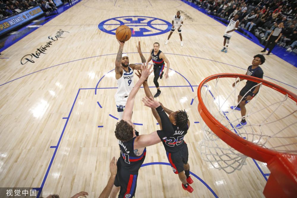 的脚下配合 的脚下配合